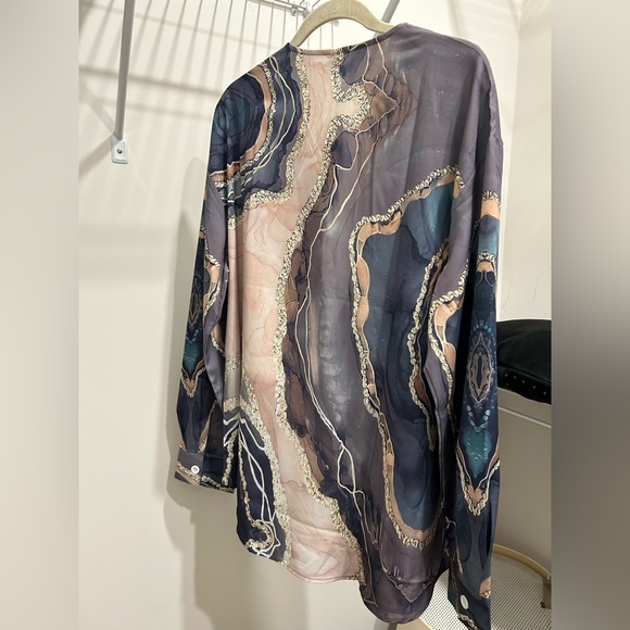 Geode-design button down top - Picture 4 of 7